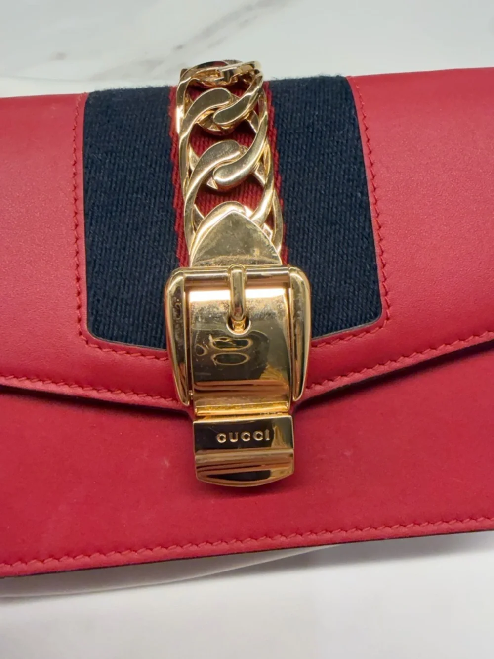 Gucci Red and Black Leather Shoulder Bag with Gold Chain Hardware - Picture 6 of 6
